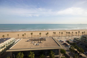 Front Sun Beach Apartment